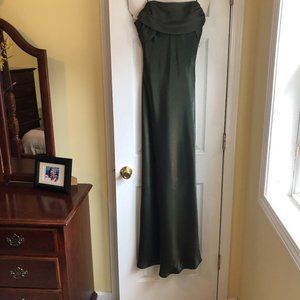 Formal Long Dress Betsy & Adam by Linda Bernell, size 4, olive green.